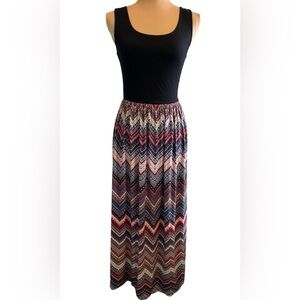 Gilli USA Women’s Sz Small Maxi Dress Multicolor Chevron Tank Style Ladder Back
